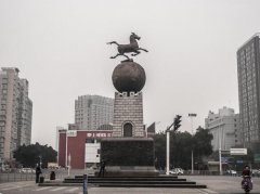 廣場(chǎng)雕塑